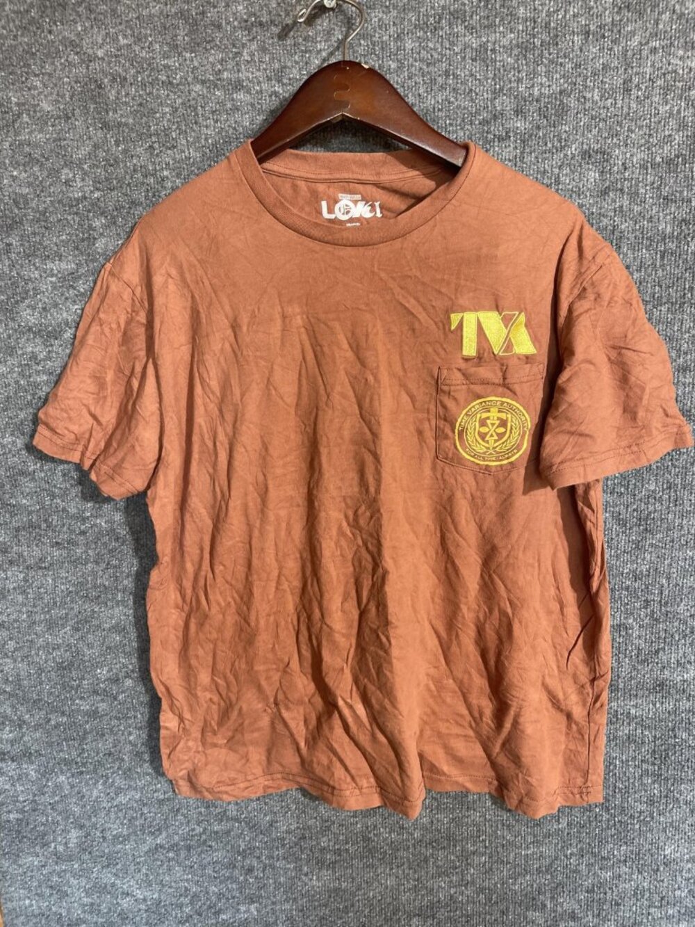 Marvel Loki TVA Shirt Mens XL Orange Time Variance Authority Graphic Pocket Tee